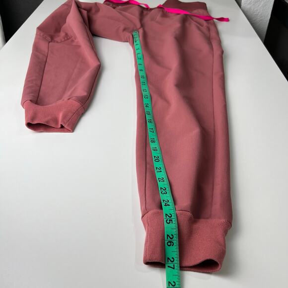 FIGS Scrub Set Catarina One-Pocket Scrub Top Zamora Jogger Pants XSP Mauve - Picture 12 of 16